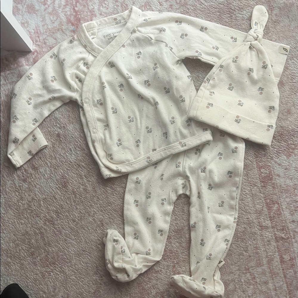 Easy Peasy Organic cotton pointelle set with hat- cream beige with flowers